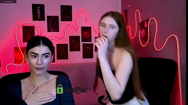 Show modela nekky_mouse na web-kameri