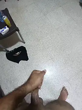 fouad96mo Show in webcam