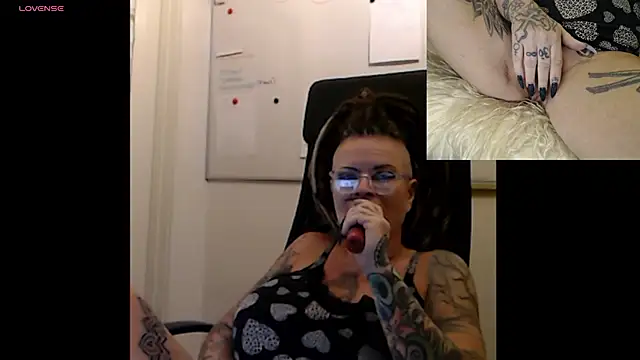 DarkDominaのウェブカメラショー