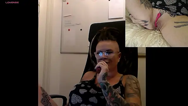 Webkamerová show DarkDomina