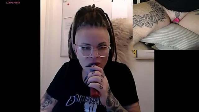 DarkDomina Show in webcam