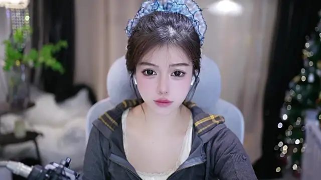 Cecily's Webcam Show