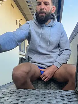 Michel_huge's Webcam Show