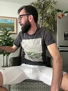 הופעת וובקאם של Michel_huge