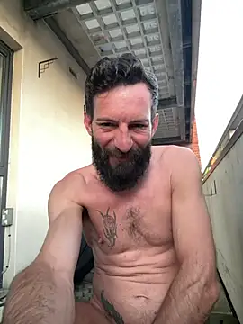 Michel_huge Pertunjukan Webcam
