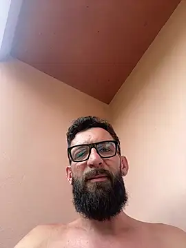 Michel_huge: διαδικτυακό σόου στην κάμερα