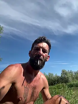 عرض كام Michel_huge