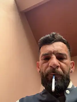 Michel_huge's Webcam Show