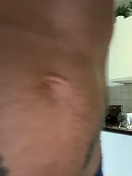 Michel_huge's Webcam Show