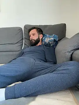 عرض كام Michel_huge