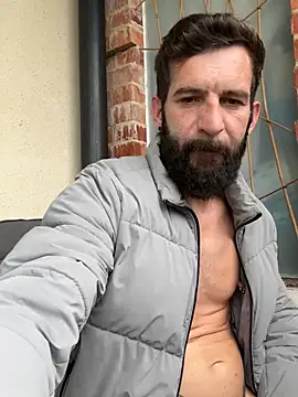 Michel_huge Webcam-Show