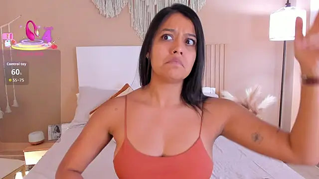 Chat +18 de Camila_Bustamante ao vivo