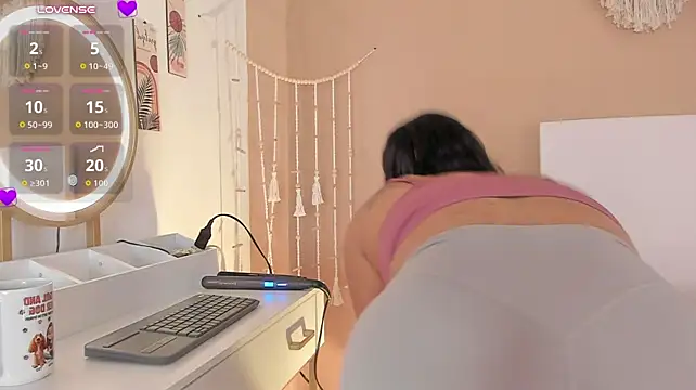 Camila_Bustamante's Webcam Show
