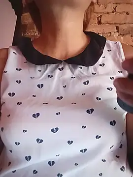 marinita13 Adlı Modelin Canlı XXX Sohbeti