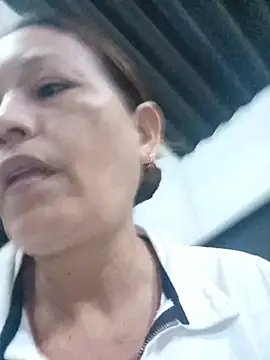 marinita13: απευθείας συνομιλία ΧΧΧ