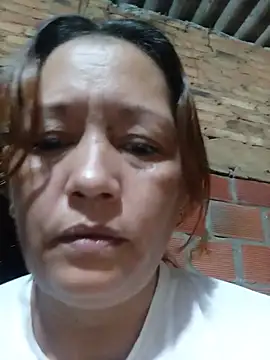 marinita13 Adlı Modelin Canlı XXX Sohbeti