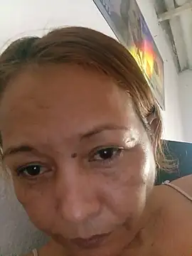 marinita13 Adlı Modelin Canlı XXX Sohbeti