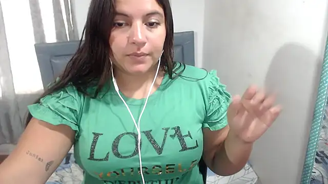 Chat XXX ao vivo de sarah_aguilar