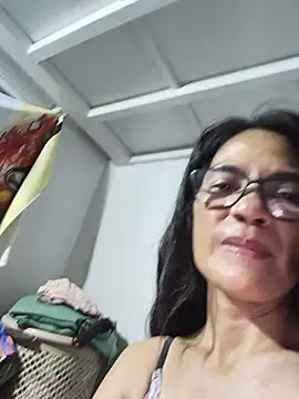 ImYourWoman_55 – webcam-show