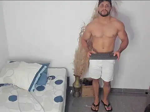 XXX chat uživo modela Pier_Simons