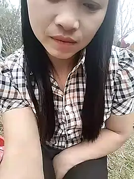 Tiyir597 webkamerás műsora