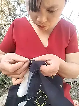 Tiyir597 Pertunjukan Webcam