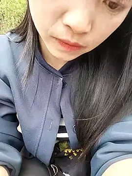 Tiyir597 webkamerás műsora