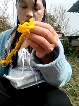 Tiyir597 Show in webcam