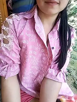 Tiyir597 Pertunjukan Webcam