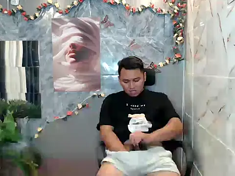 BicuriousExploer Show Webcam