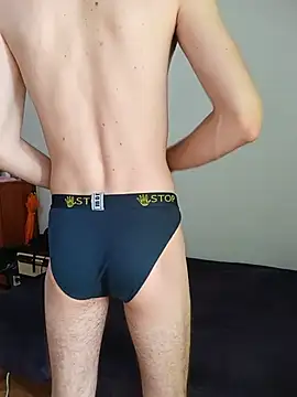 twink_andri – Kamerová šou