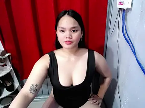 prettykrysgirl 网络视讯表演