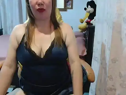 VerySexyCelineのライブXXXチャット