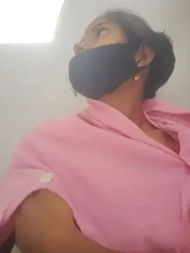 Simran_Love_143 ওয়েবক্যাম শো
