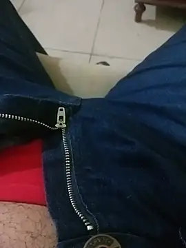 Pokazy przed kamerką – 2boyrj