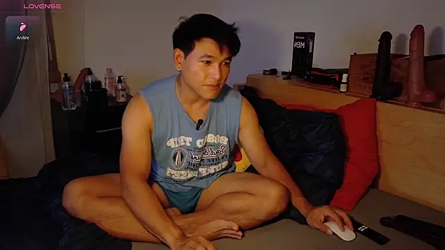 AsianBoy_Sunny: διαδικτυακό σόου στην κάμερα