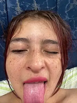 Xuxi_XXX 网络视讯表演