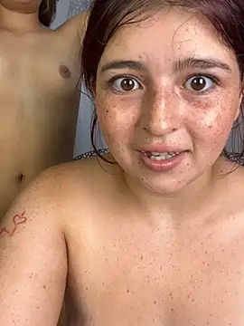 Chat +18 de Xuxi_XXX ao vivo