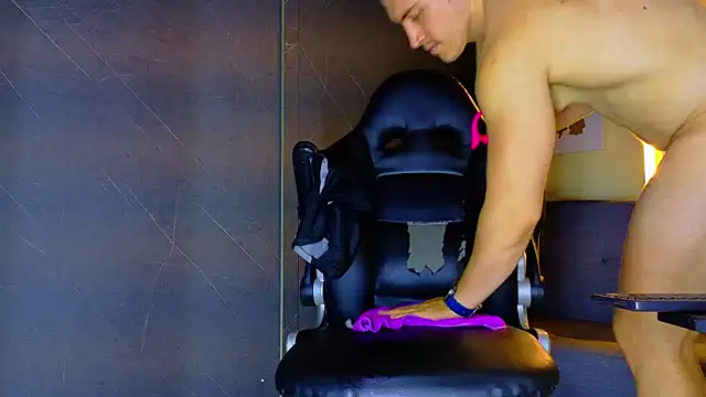 ALANNFERRER 网络视讯表演