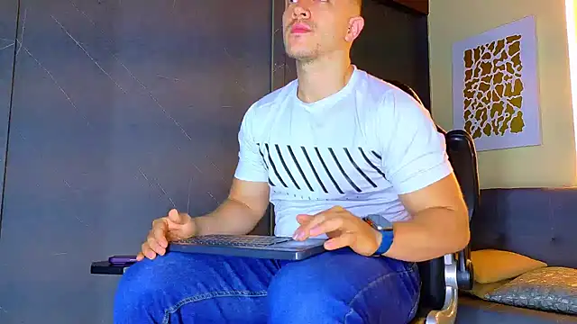 ALANNFERRER Webcam show