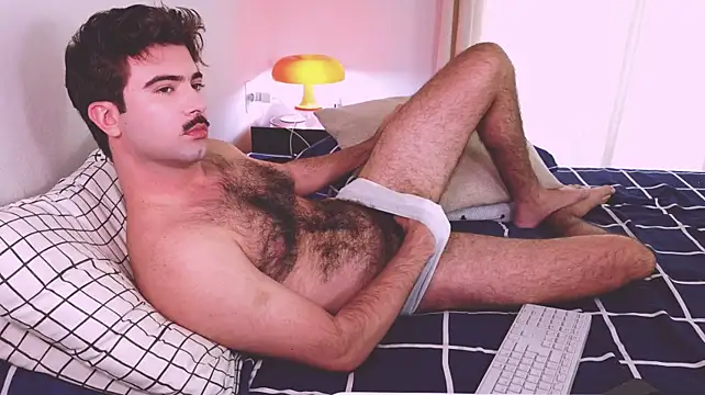 Show modela hairyzodb na web-kameri