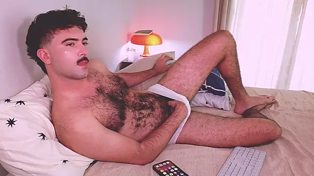 hairyzodb Adlı Modelin Web Kamerası Şovu