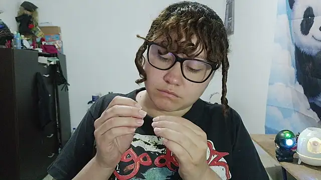 Chat XXX en directo de curly_greeneyed