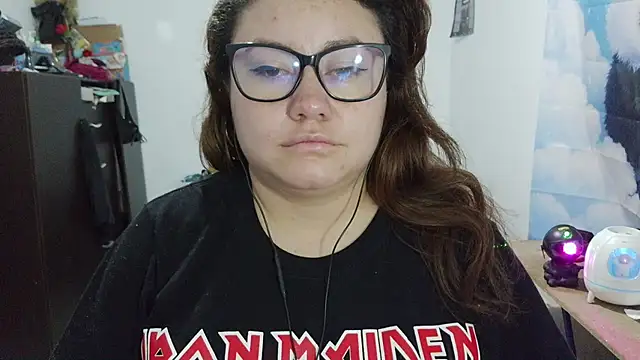 curly_greeneyed Live XXX-chat