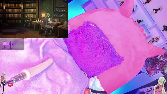 mai--: διαδικτυακό σόου στην κάμερα