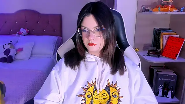 OphelianaRose33's Webcam Show