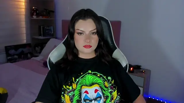 Chat +18 de OphelianaRose33 ao vivo