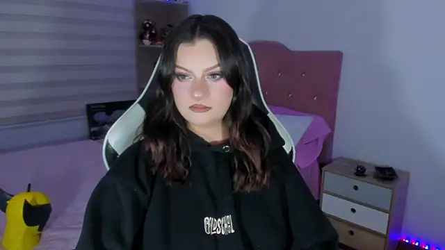 OphelianaRose33's Webcam Show