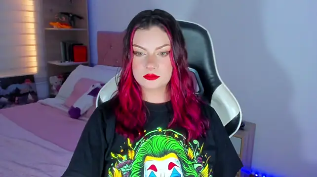 XXX chat uživo modela OphelianaRose33