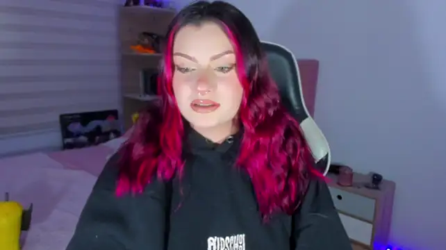 OphelianaRose33 Pertunjukan Webcam